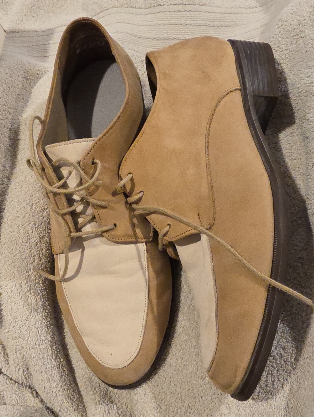 Women's Two-Tone Munro Suede Derby Shoes - Tan & Cream